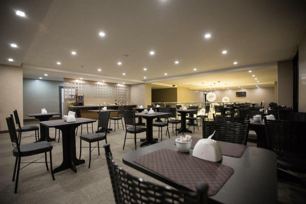 Bello Hotel Toledo  Exterior photo